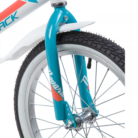 Велосипед NOVATRACK NOVARA 18" (2019) (Велосипед NOVATRACK 18", NOVARA, алюм., белый, тормоз нож, короткие крылья, нет багажника)