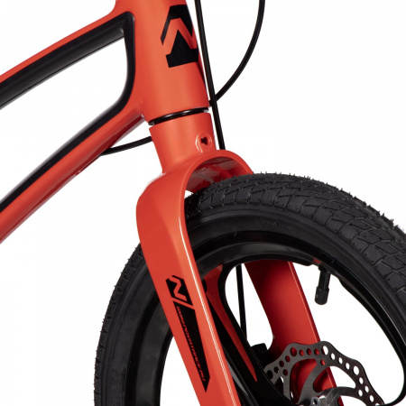 Велосипед Novatrack Flight Pro 16 (2025) (Велосипед NOVATRACK 16" FLIGHT PRO. Магний-алюм.рама, красный, полная защ.цепи, Дисковый тормоз, маг)