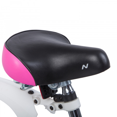 Велосипед NOVATRACK NOVARA 18" (2019) (Велосипед NOVATRACK 18", NOVARA, алюм., розовый, тормоз нож, короткие крылья, нет багажника)